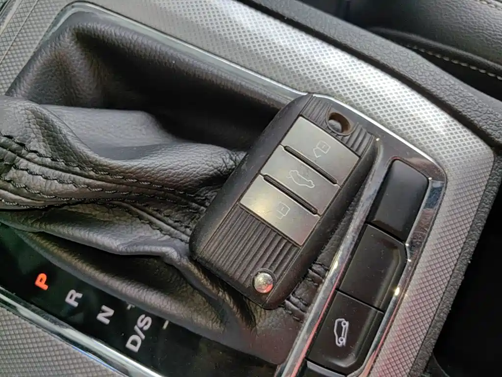 Roewe RX5 — миниатюра 9