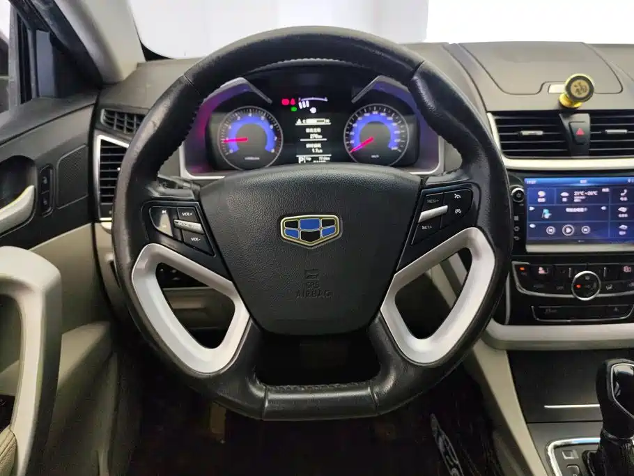 Geely Emgrand — миниатюра 15