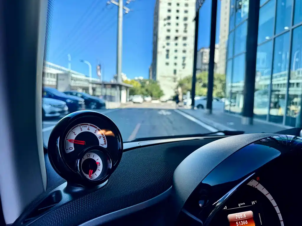 smart Smart Fortwo — миниатюра 8