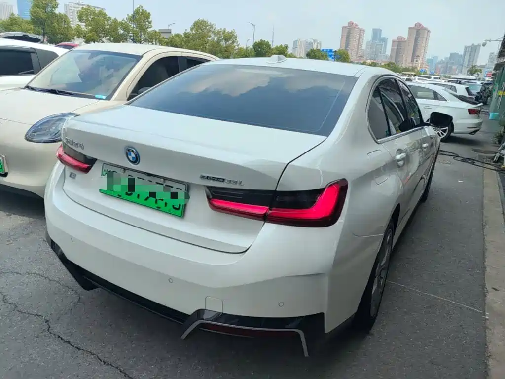 BMW i3 — миниатюра 7