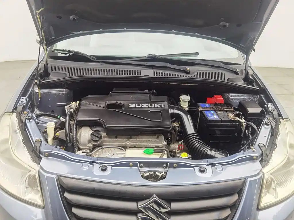 Suzuki SX4 — миниатюра 6
