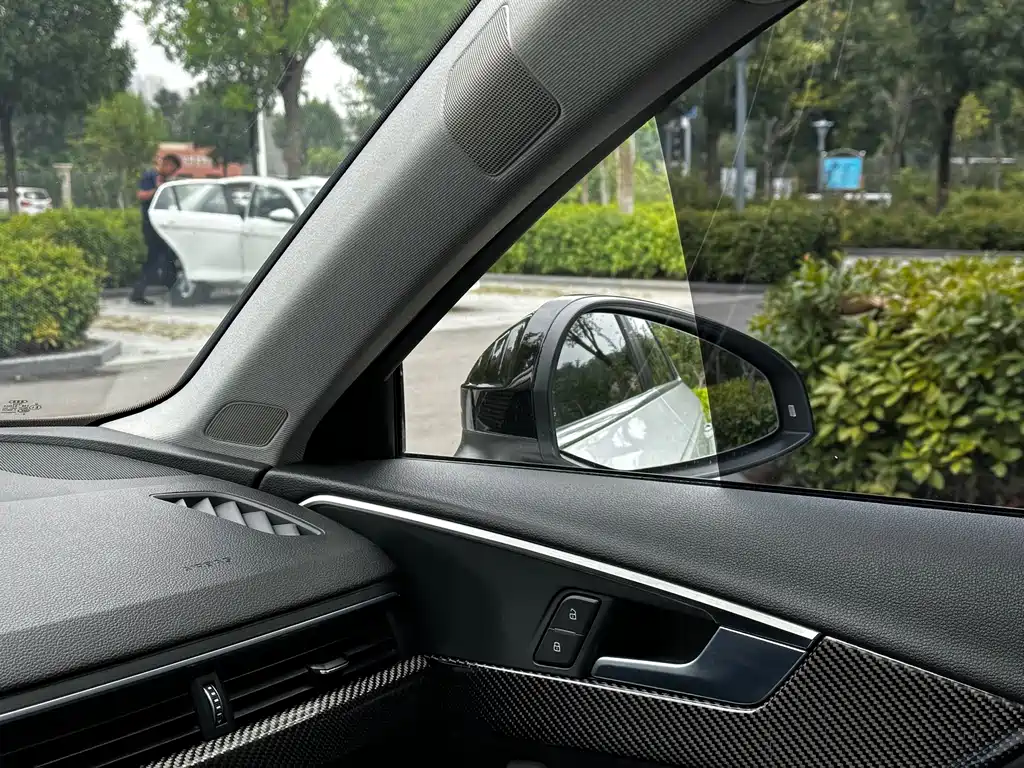 Audi A4L — миниатюра 15