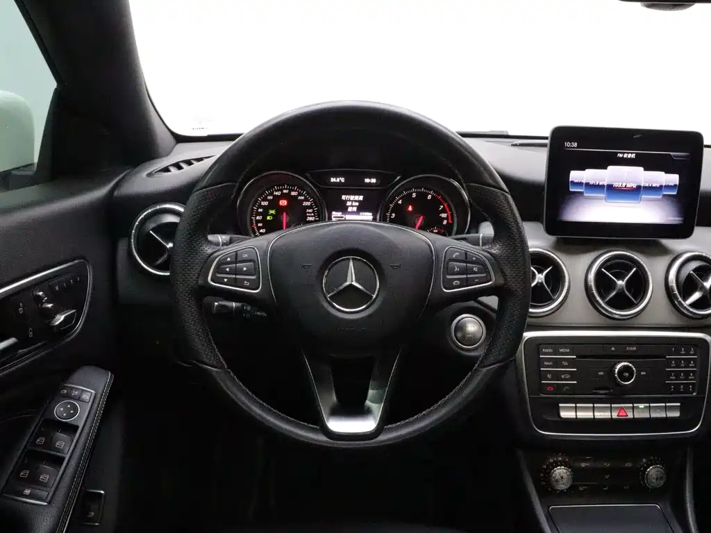 Mercedes-Benz CLA (Import) — миниатюра 16