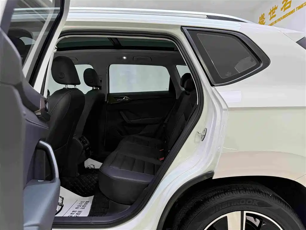 Volkswagen Tharu — миниатюра 6