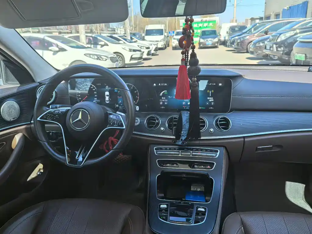 Mercedes-Benz E-Class E 2023 E 300 L Luxury