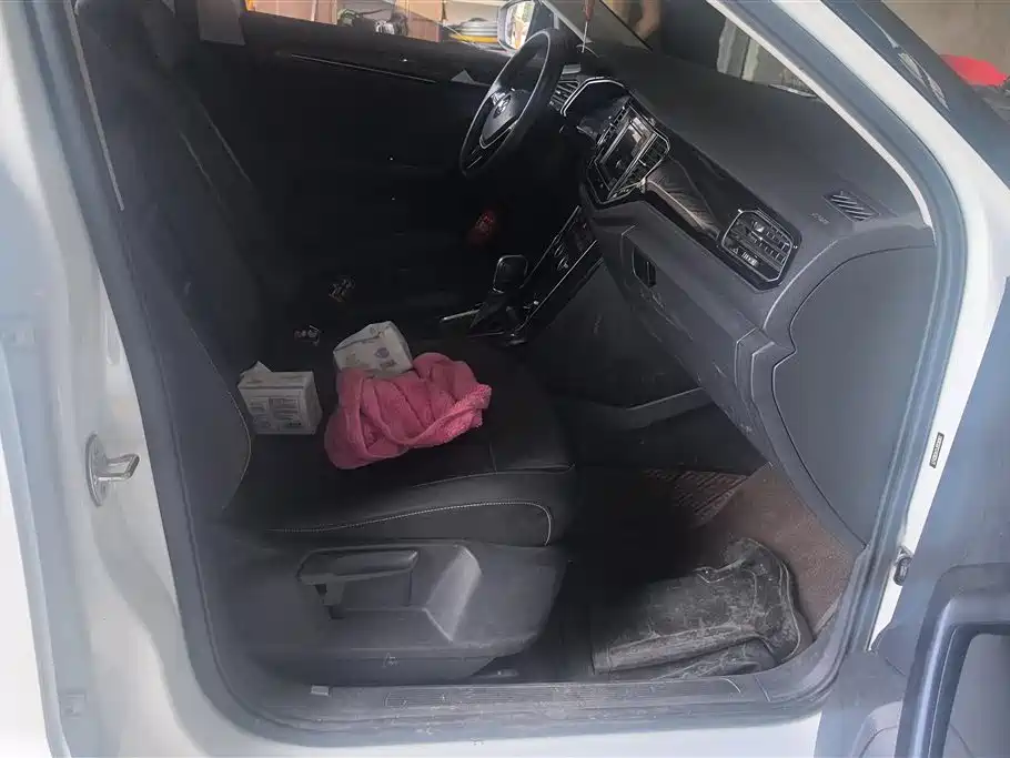 Volkswagen T-Roc 2018 280TSI DSG Comfort V