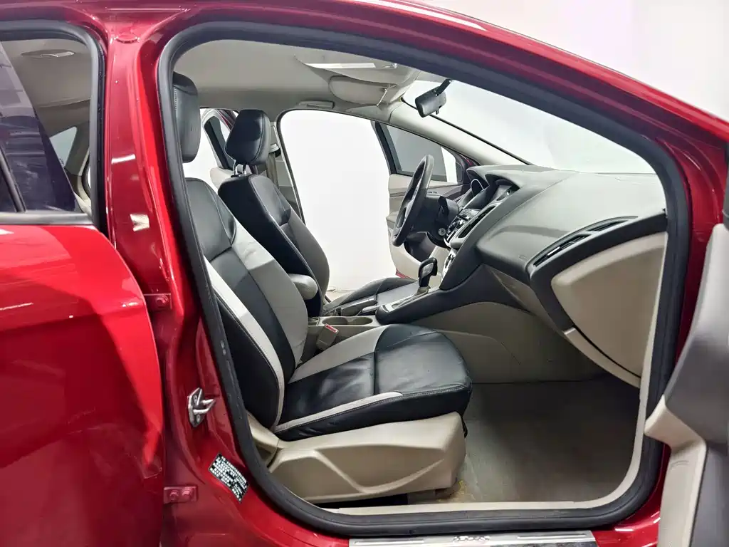 Ford Focus — миниатюра 13