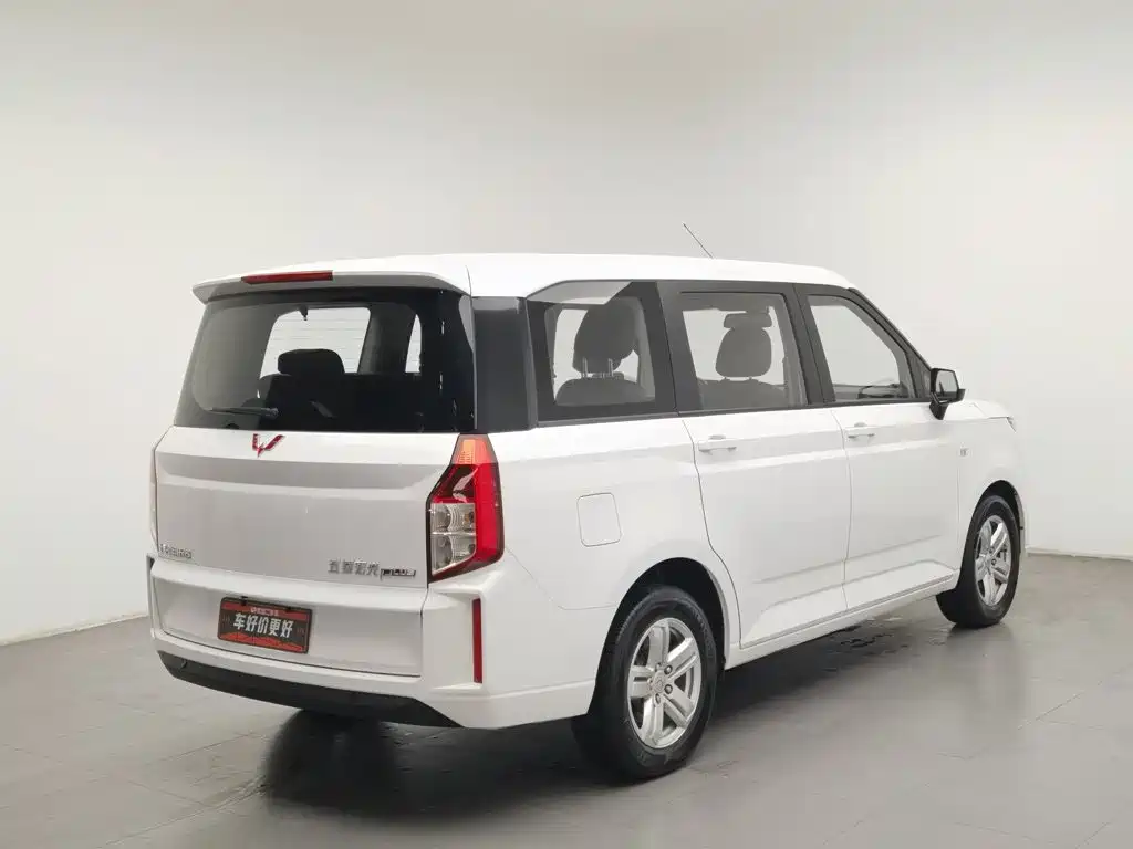 Wuling Hongguang PLUS — миниатюра 2