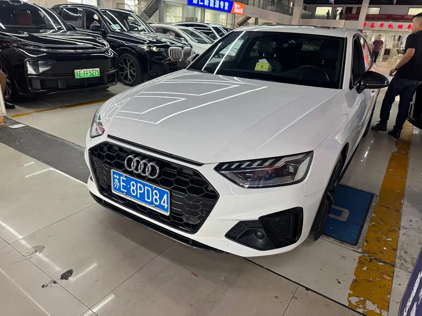 奥迪A4L 2023款 40 TFSI 豪华动感型 2023