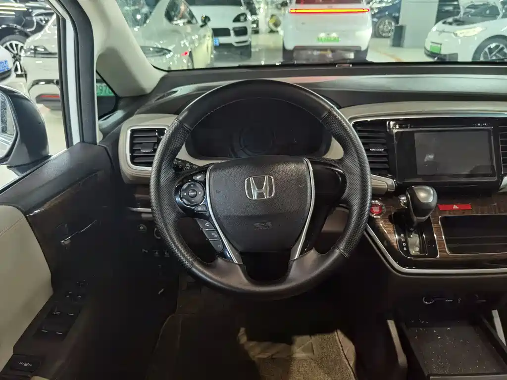 Honda Odyssey 2017 2.4L Luxury