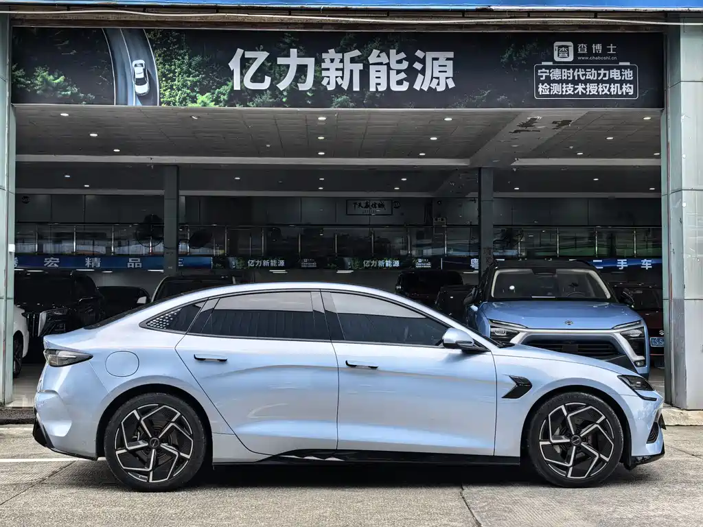 BYD Seal — миниатюра 4