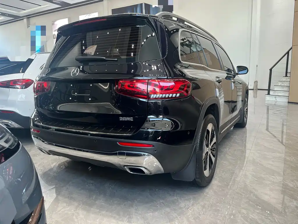 Mercedes-Benz GLB — миниатюра 9