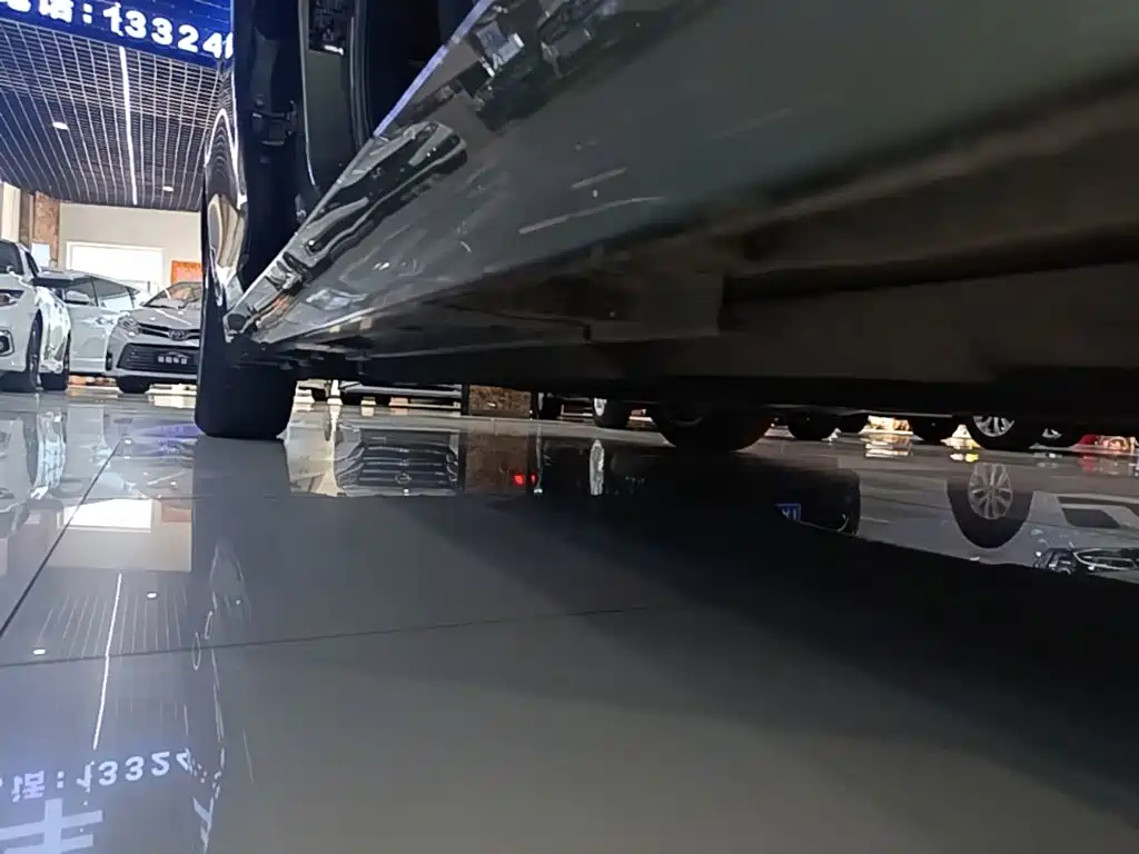 Lexus ES — миниатюра 21