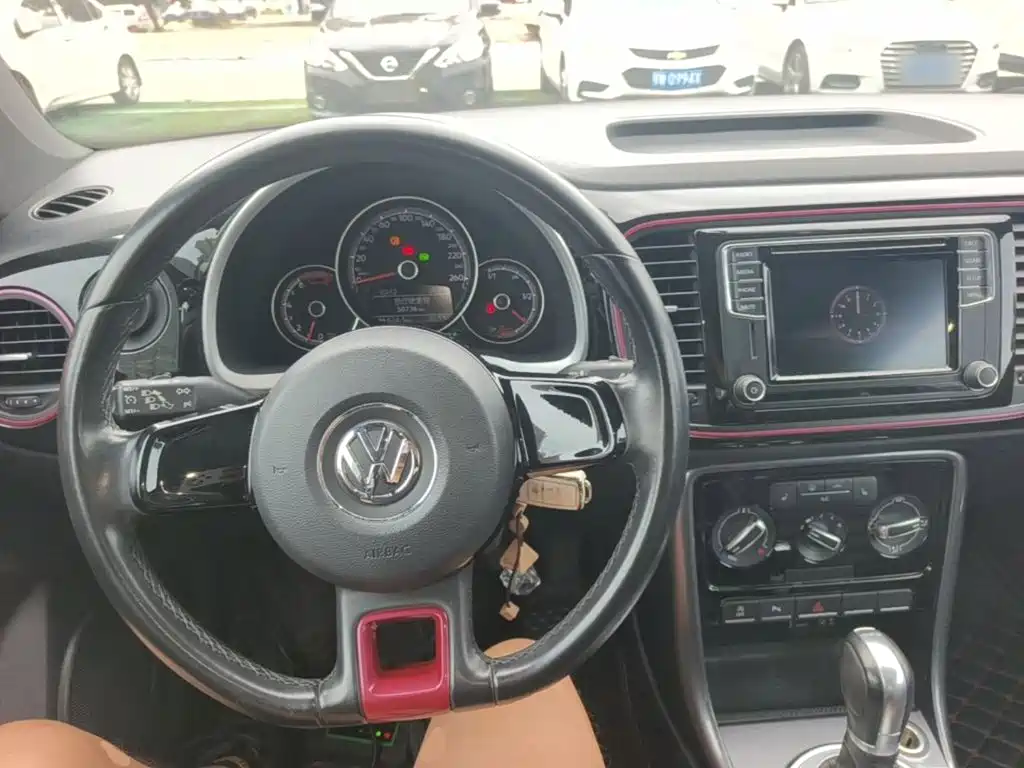 Volkswagen Beetle — миниатюра 10