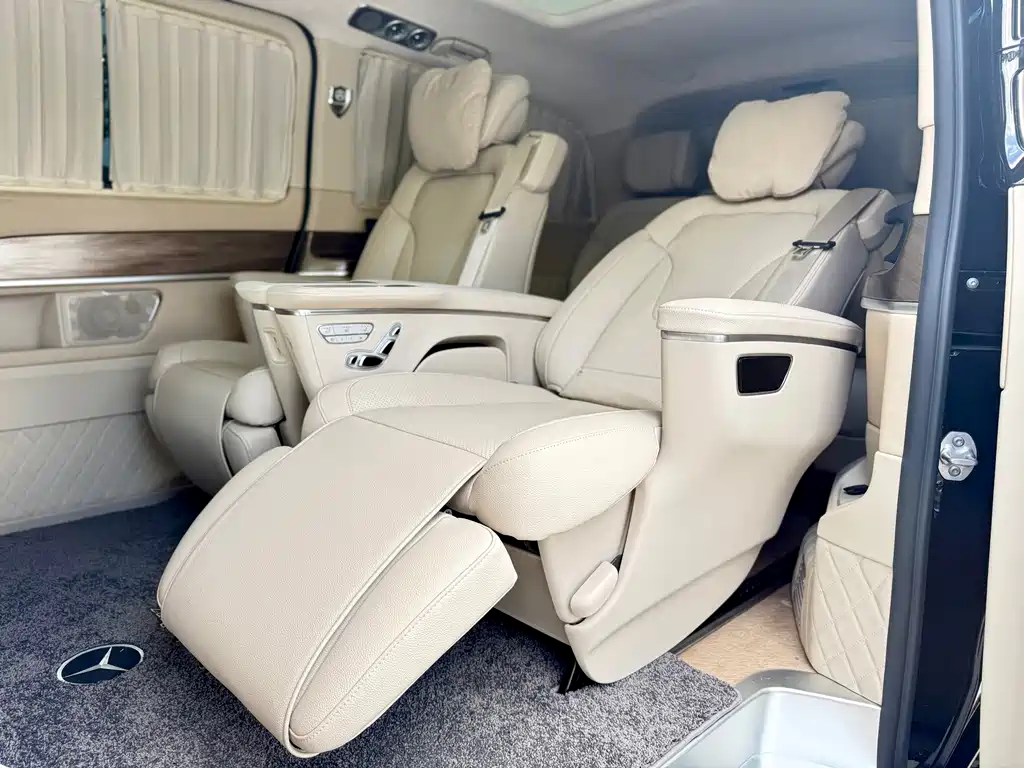 Mercedes-Benz V-Class — миниатюра 25
