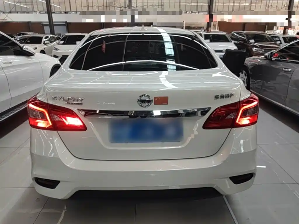 Nissan Sylphy — миниатюра 6