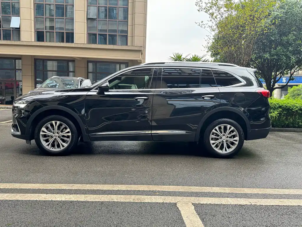 Buick Envision Plus Plus 2022 Plus 652T мест Luxury