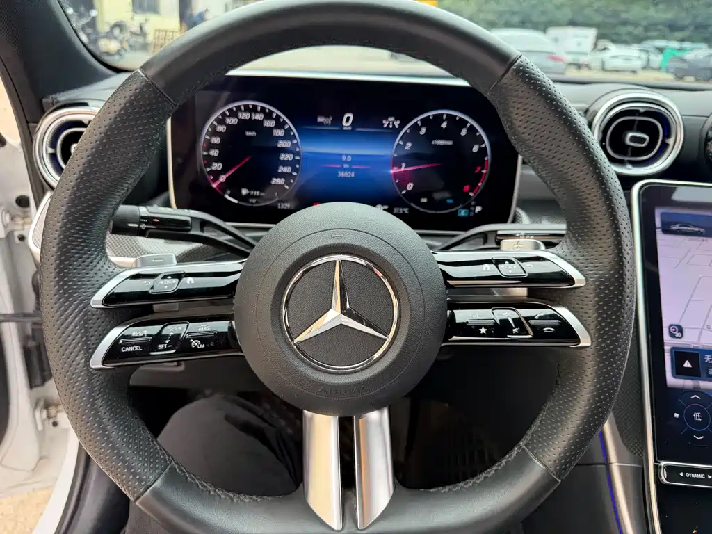 Mercedes-Benz C-Class — миниатюра 17