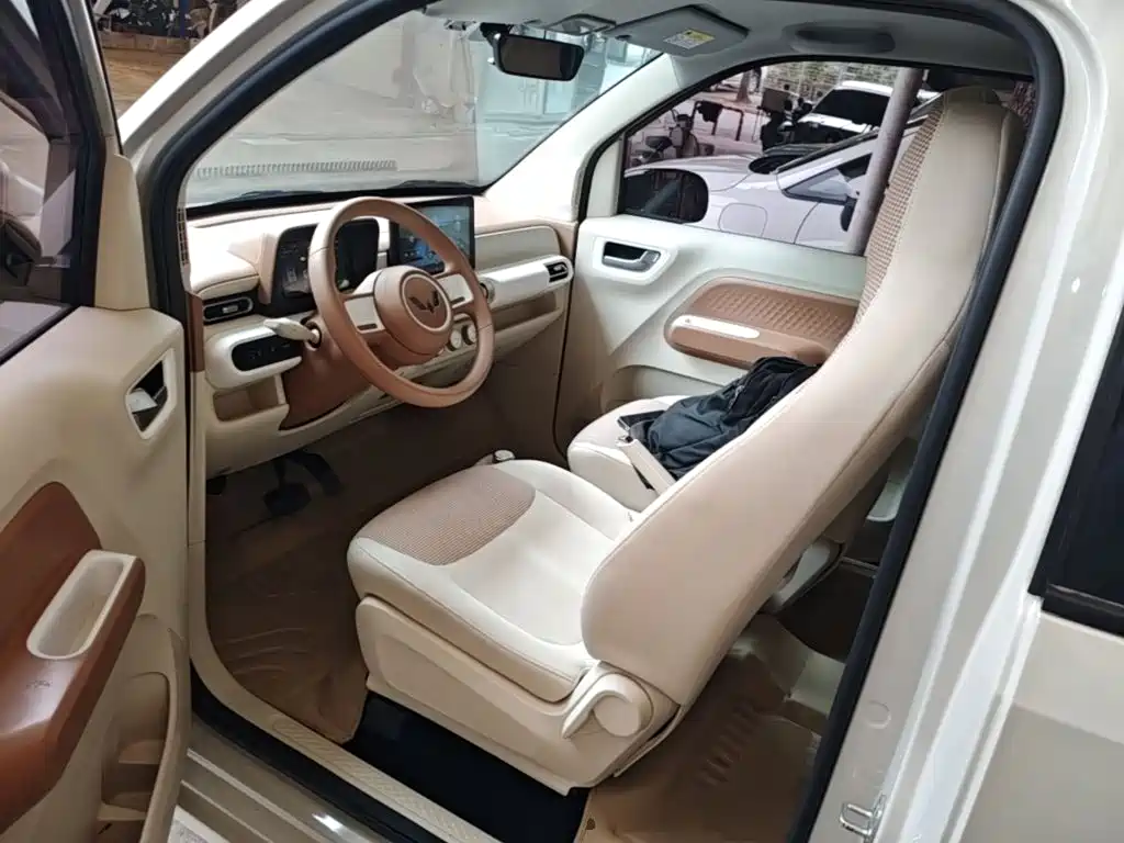 Wuling MINIEV — миниатюра 15