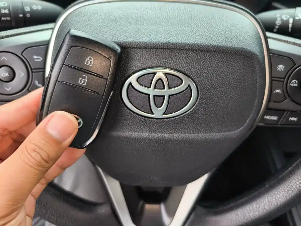 Toyota Frontlander — миниатюра 12