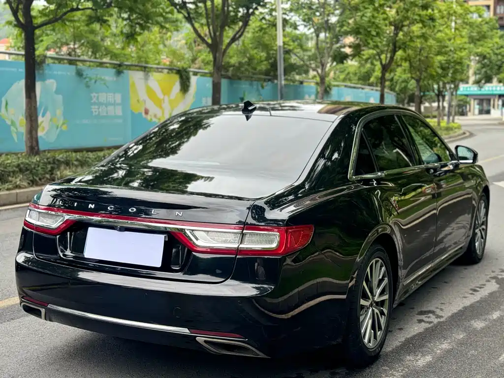 Lincoln Continental 2019 2.0T V