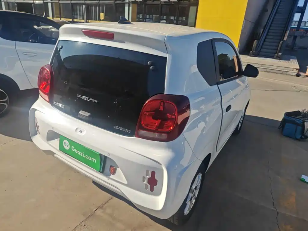 Roewe Clever — миниатюра 7