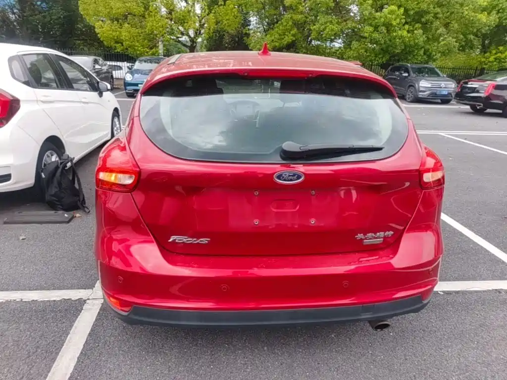 Ford Focus — миниатюра 6