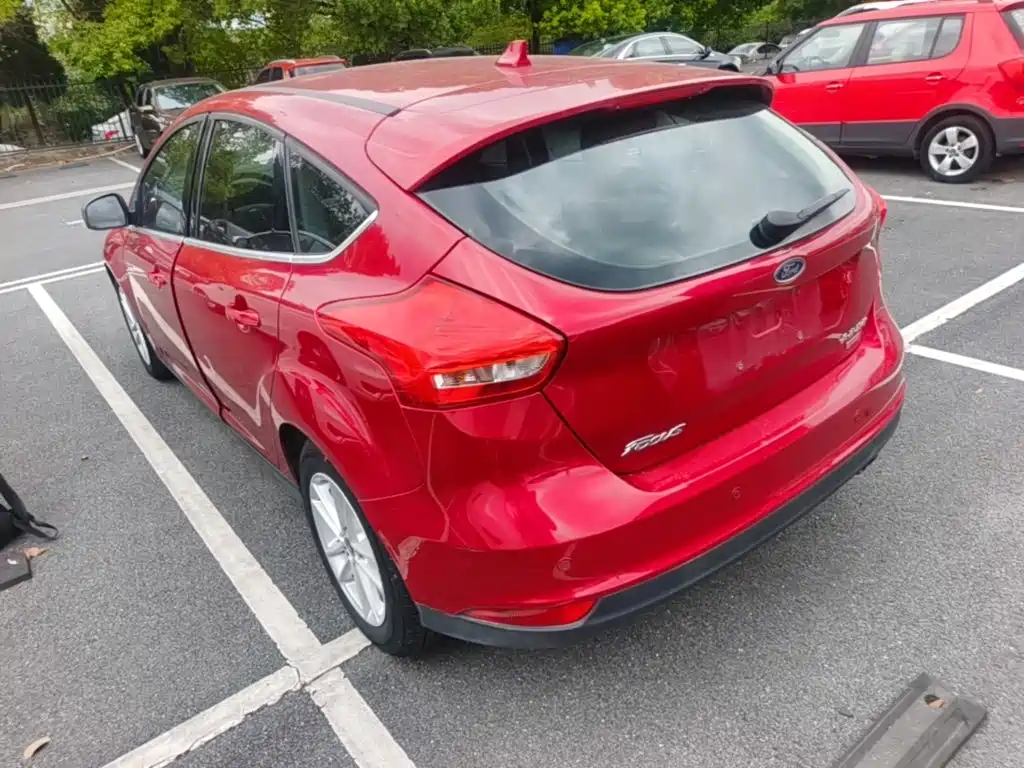 Ford Focus — миниатюра 5