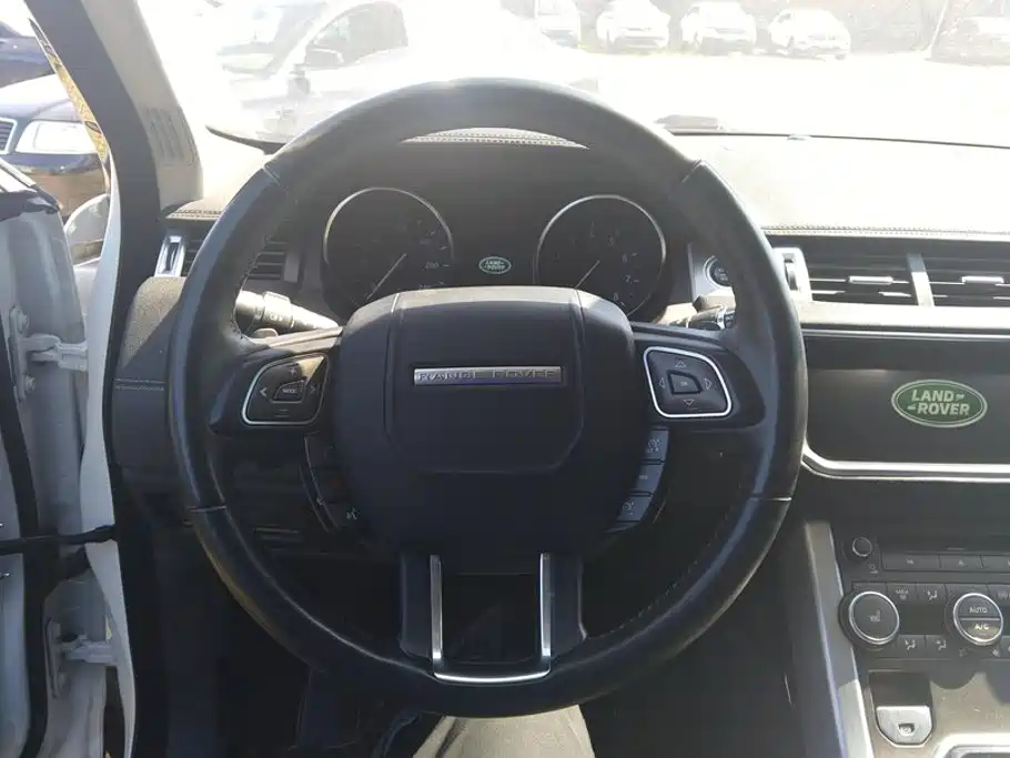 Land Rover Evoque — миниатюра 15