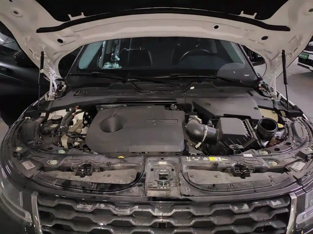 Land Rover Evoque PHEV — миниатюра 21