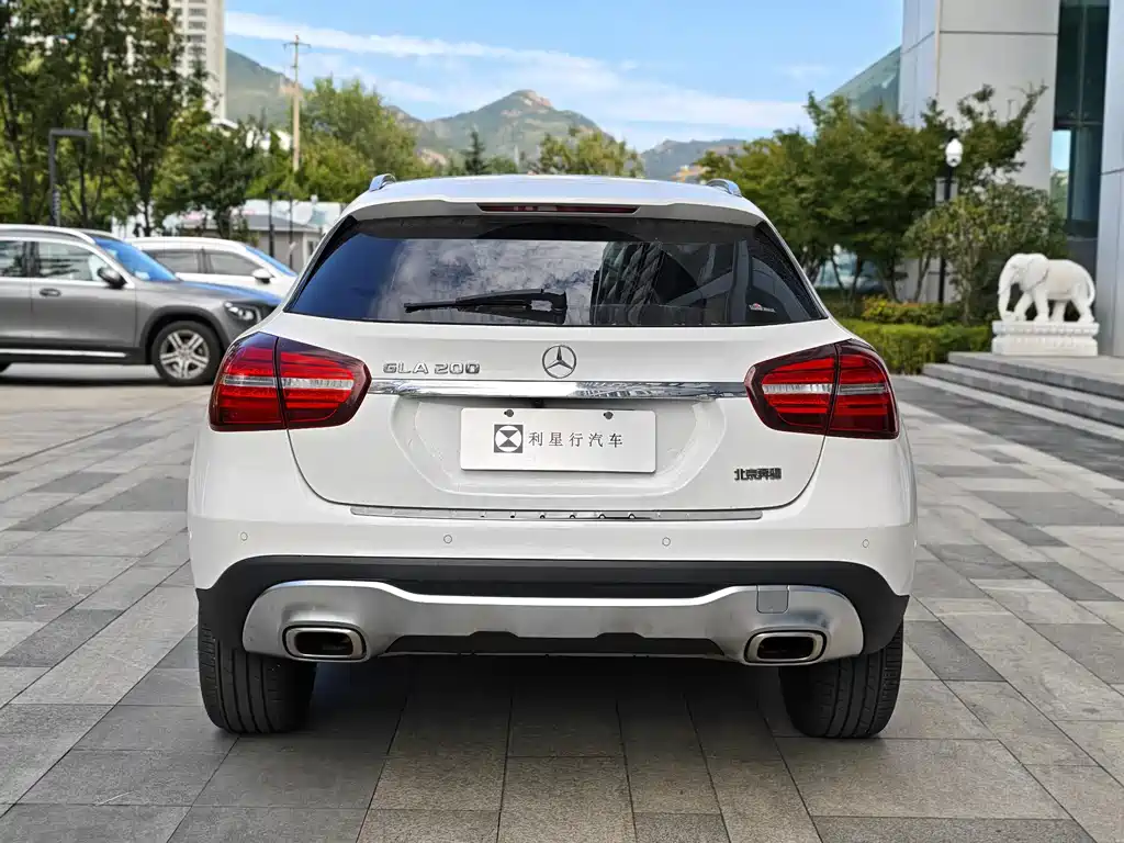 Mercedes-Benz GLA — миниатюра 6