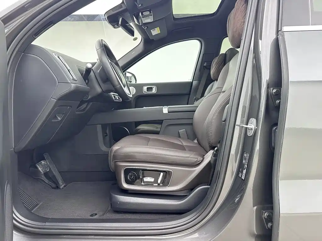 Li Auto L8 2023 Pro