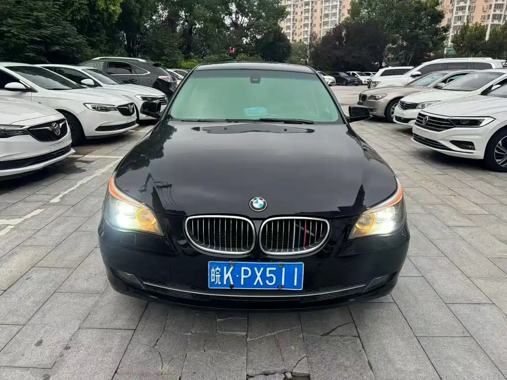 BMW 5 Series — миниатюра 2