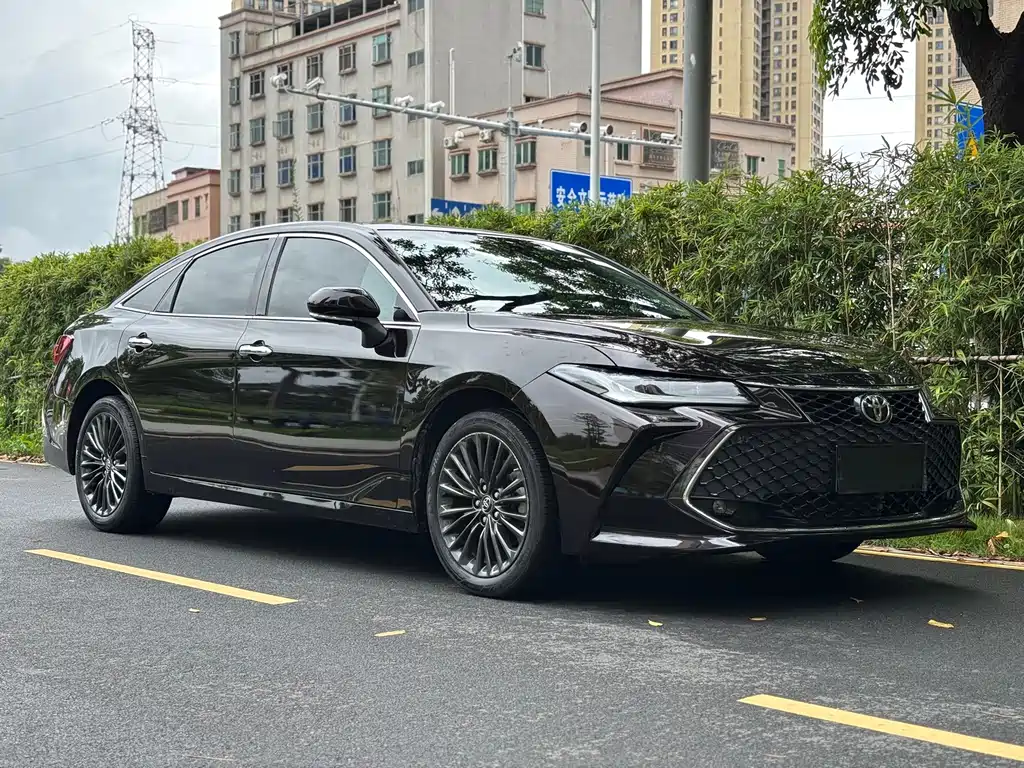 Toyota Avalon — миниатюра 3
