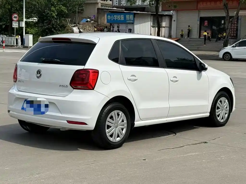 Volkswagen Polo — миниатюра 8