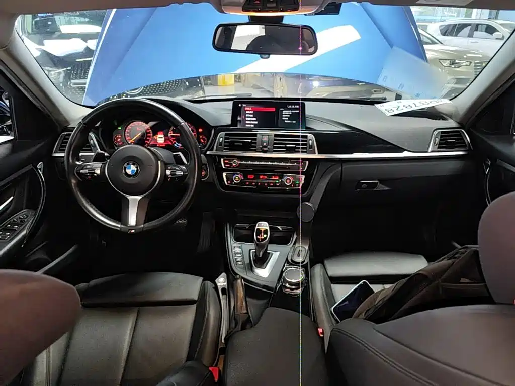 BMW 3 Series — миниатюра 10