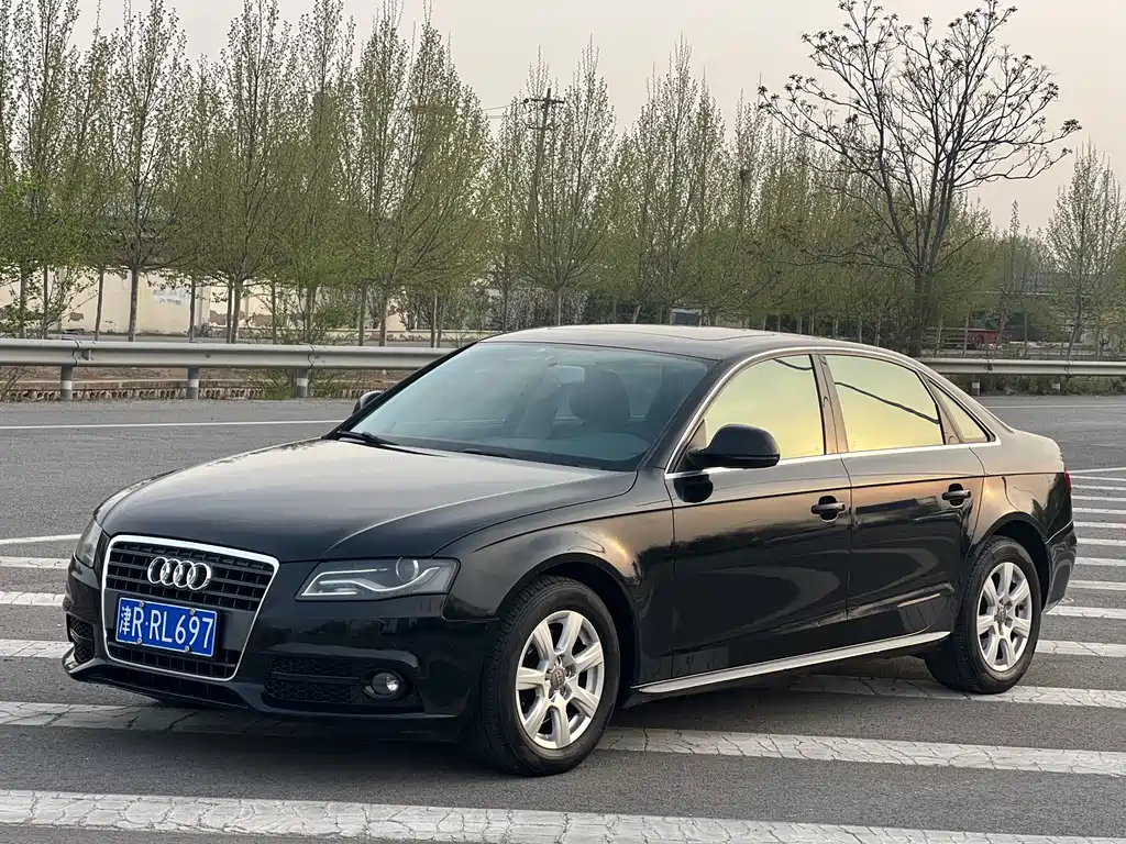 Audi A4L 2011