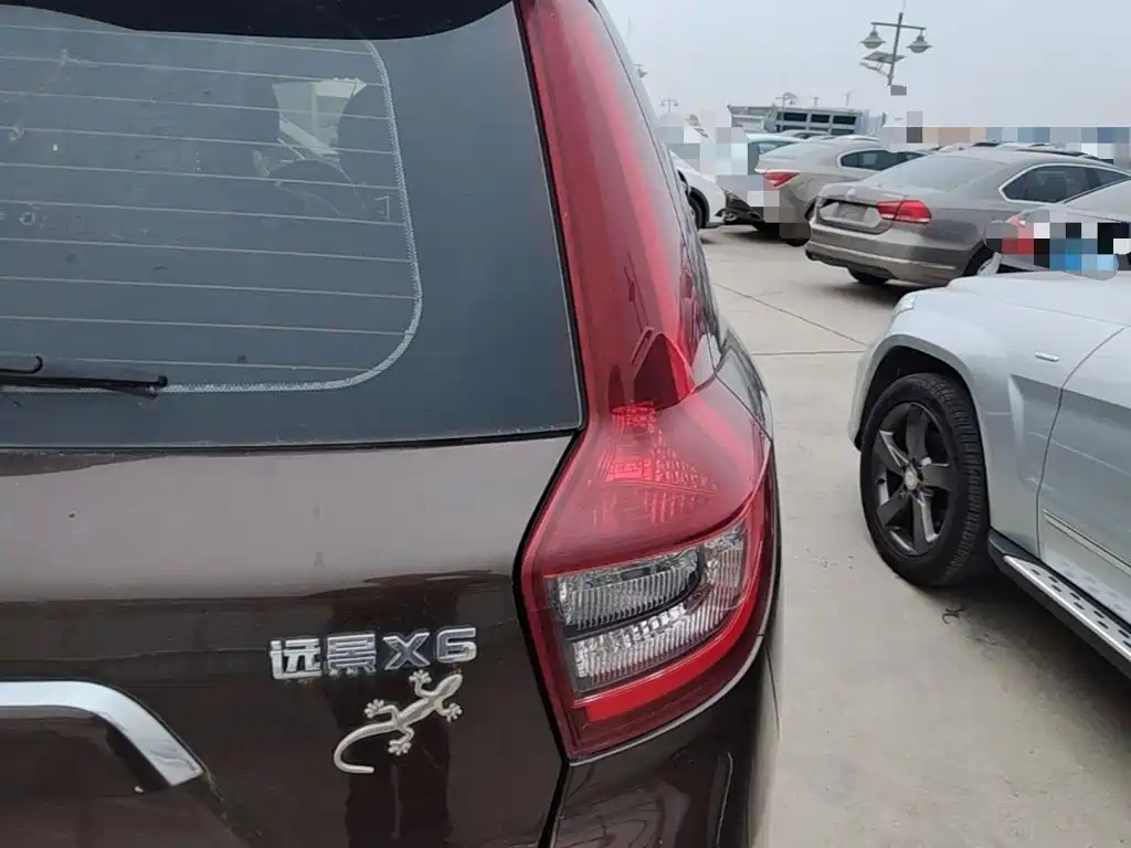 Geely Vision X6 — миниатюра 8