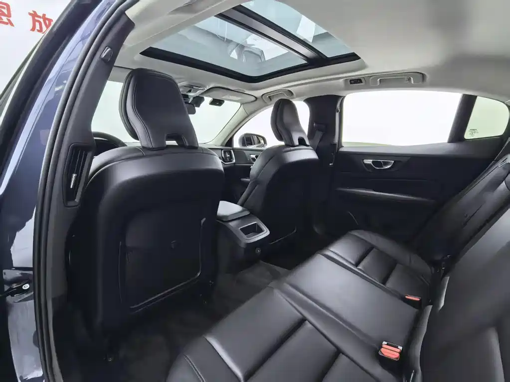 Volvo S60 — миниатюра 13