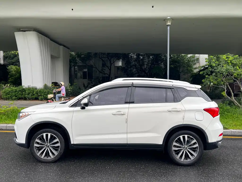 GAC Motor GS4 Hybrid — миниатюра 7