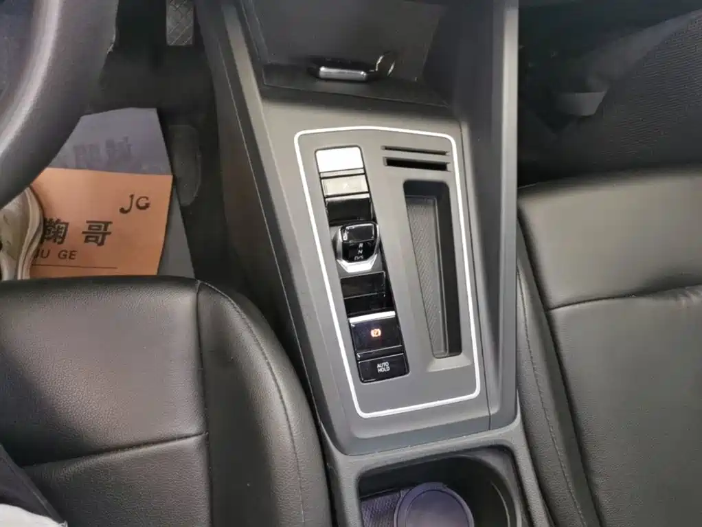 Volkswagen Golf — миниатюра 14