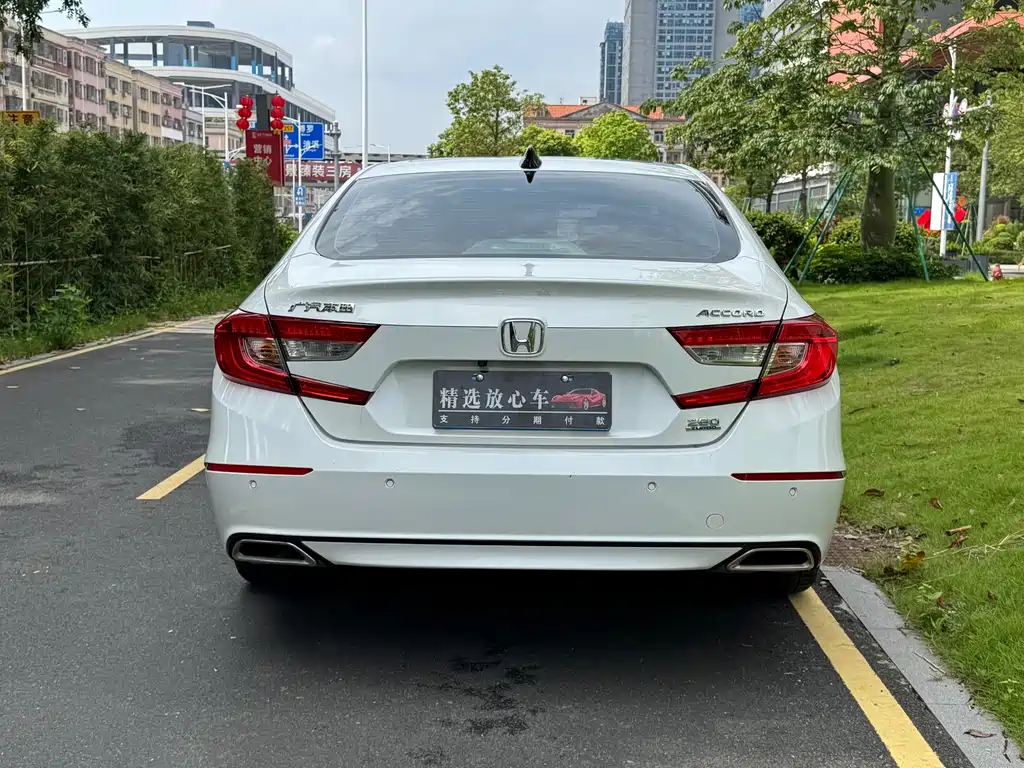 Honda Accord — миниатюра 9
