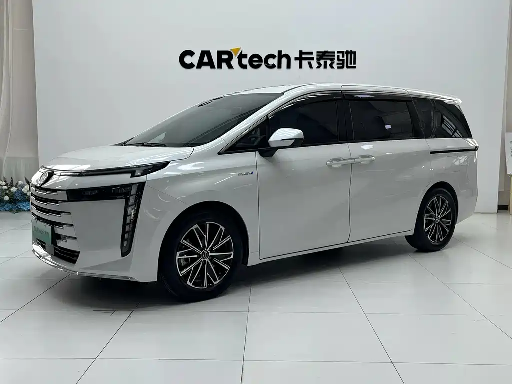 GAC Motor E8 Hybrid 2024