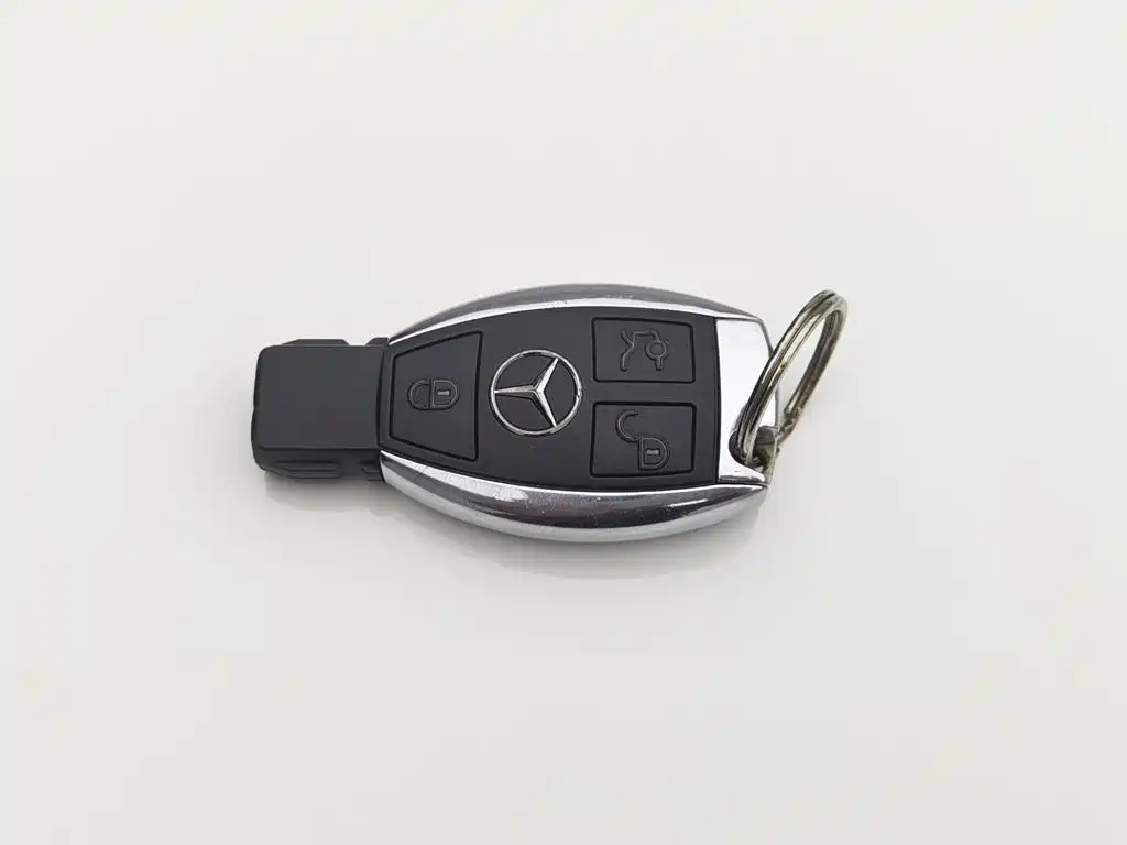 Mercedes-Benz E-Class — миниатюра 19