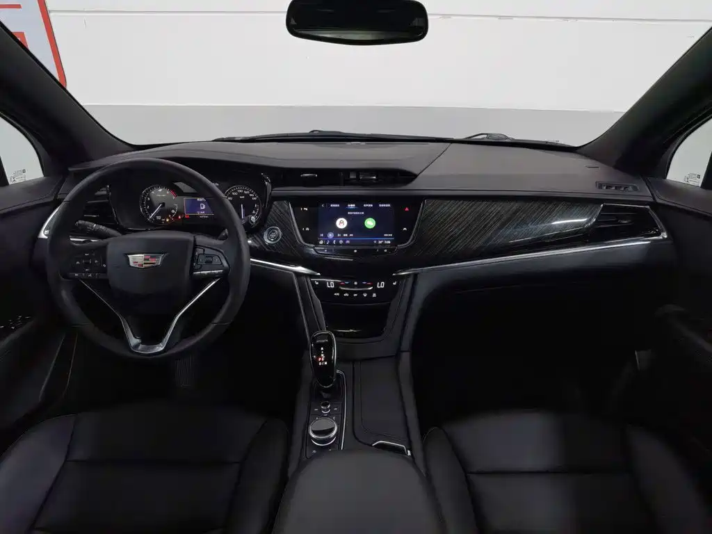Cadillac XT6 2021 2.0T мест Luxury