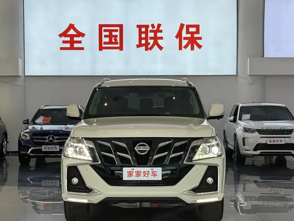 NISSAN TOURE
