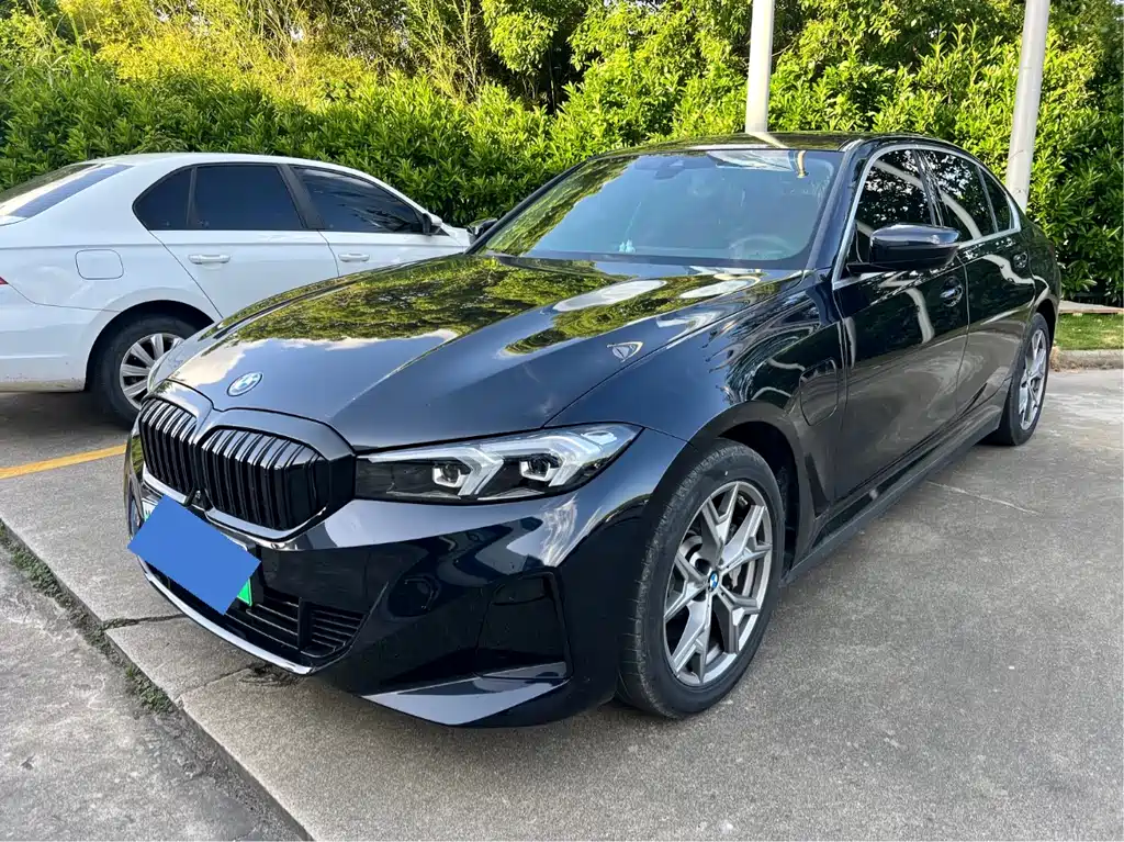 BMW i3 2025