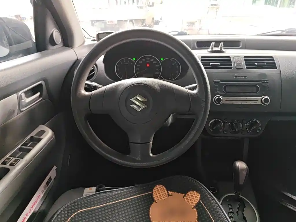 Suzuki Swift — миниатюра 11