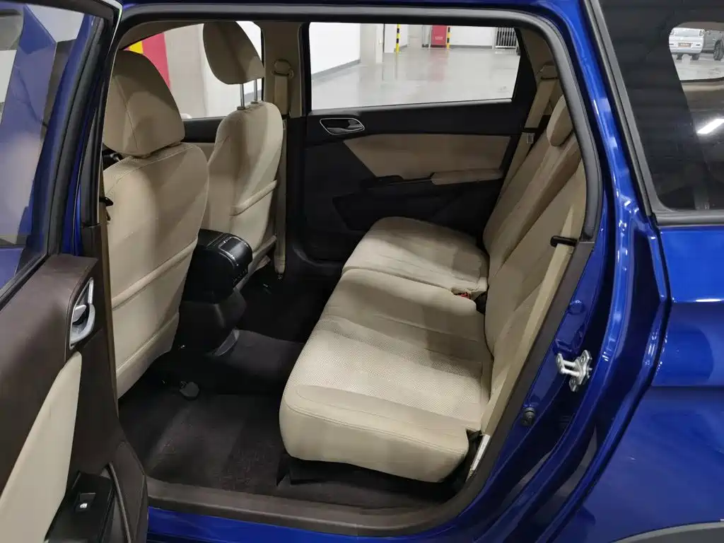 Baojun 310W — миниатюра 15
