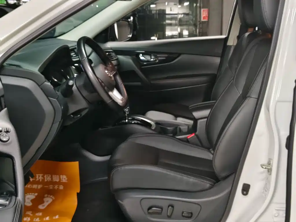 Nissan X-Trail — миниатюра 7